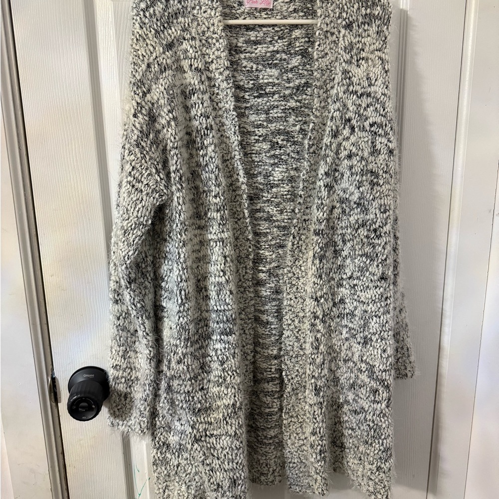 Pink Lily Women's Black and White Cardigan